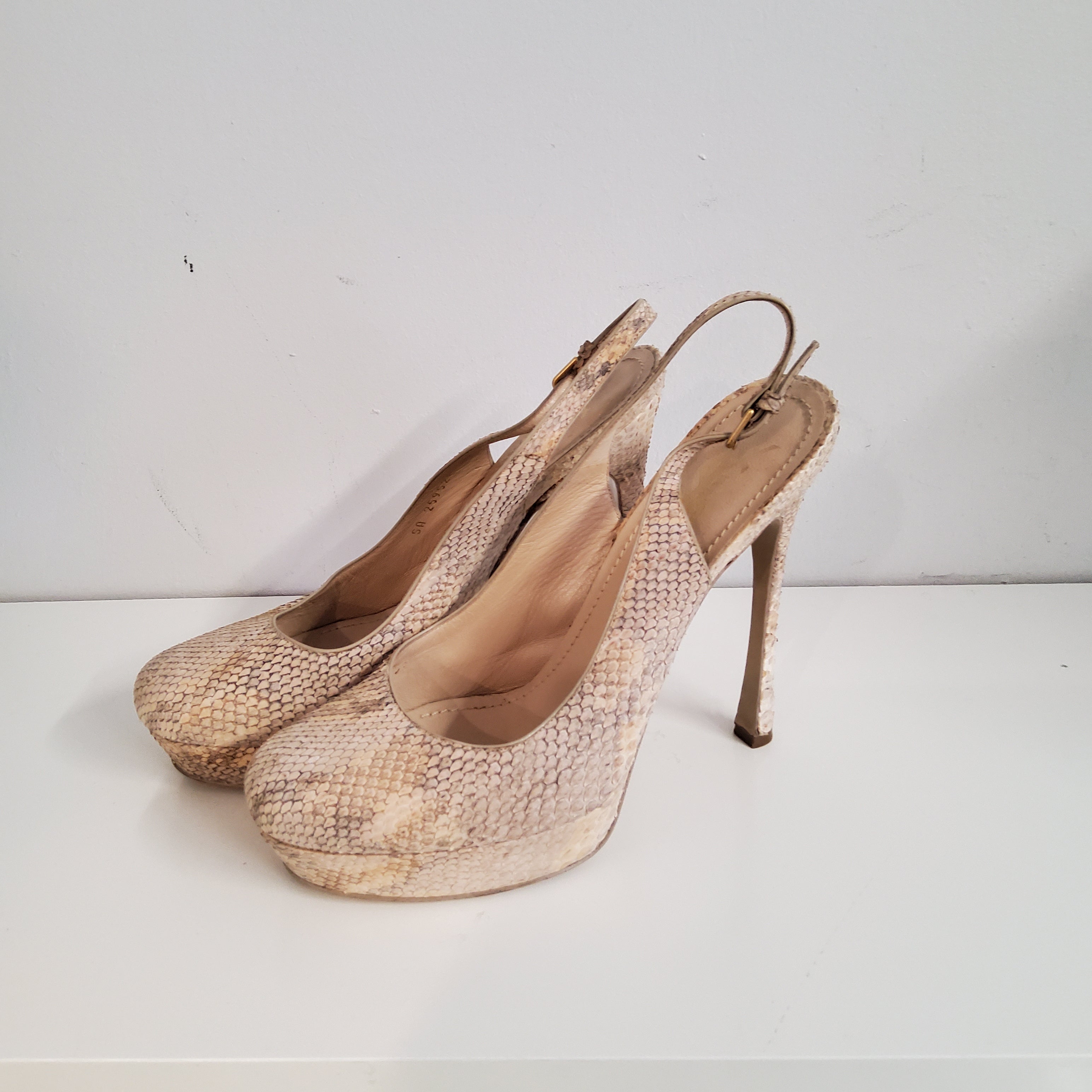 YSL korkokengät (40)