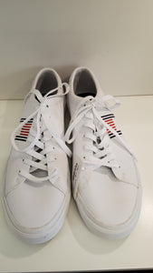 Tommy Hilfiger (45)