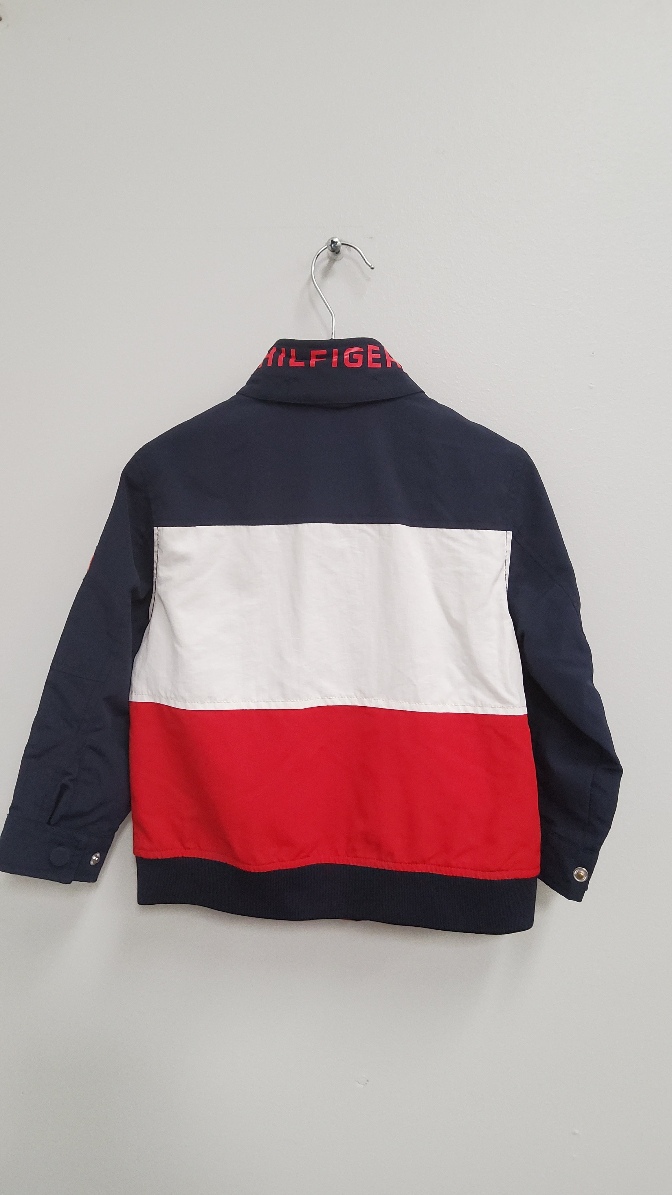 Tommy Hilfiger (2-3)