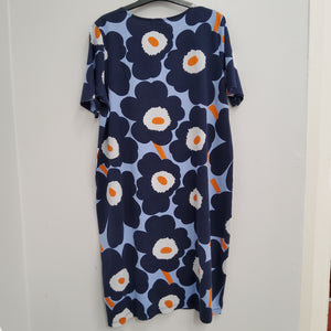 MARIMEKKO  ( M )
