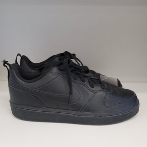Nike (38.5)