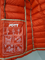 Lataa kuva Galleria-katseluun, JOTT
