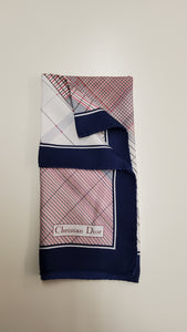CHRISTIAN DIOR