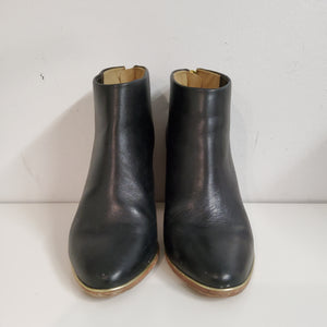 Ted Baker nilkkurit 37