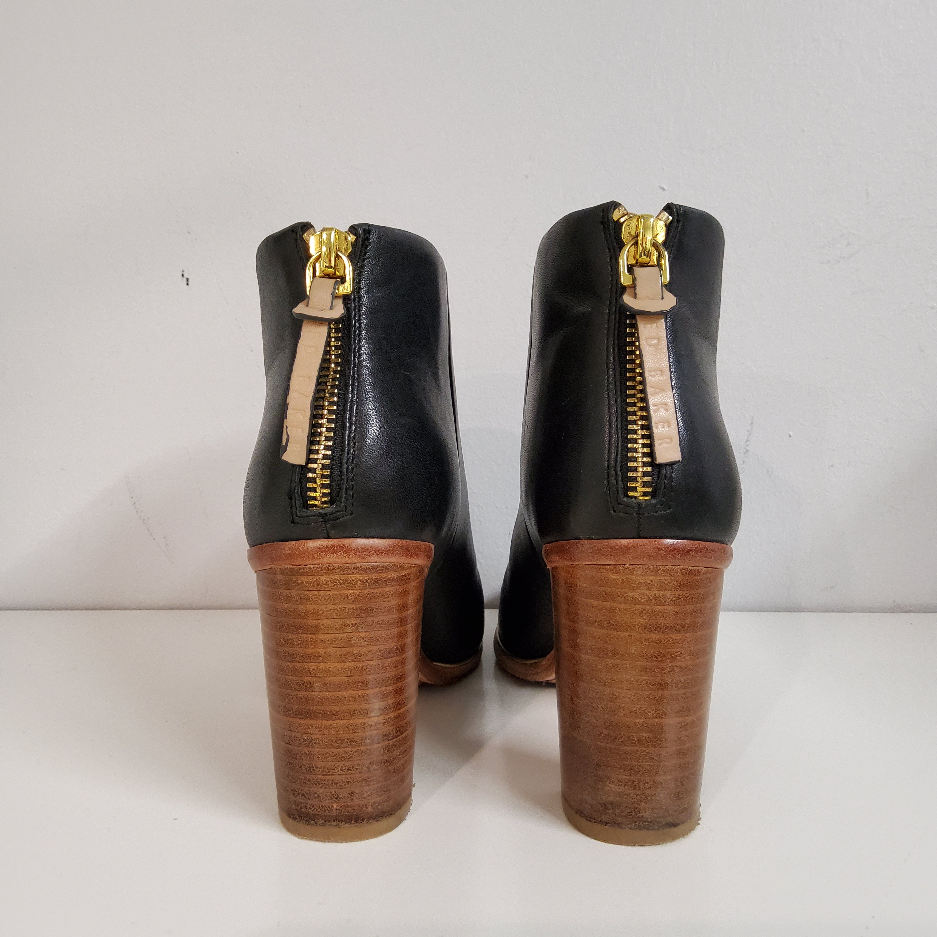 Ted Baker nilkkurit 37