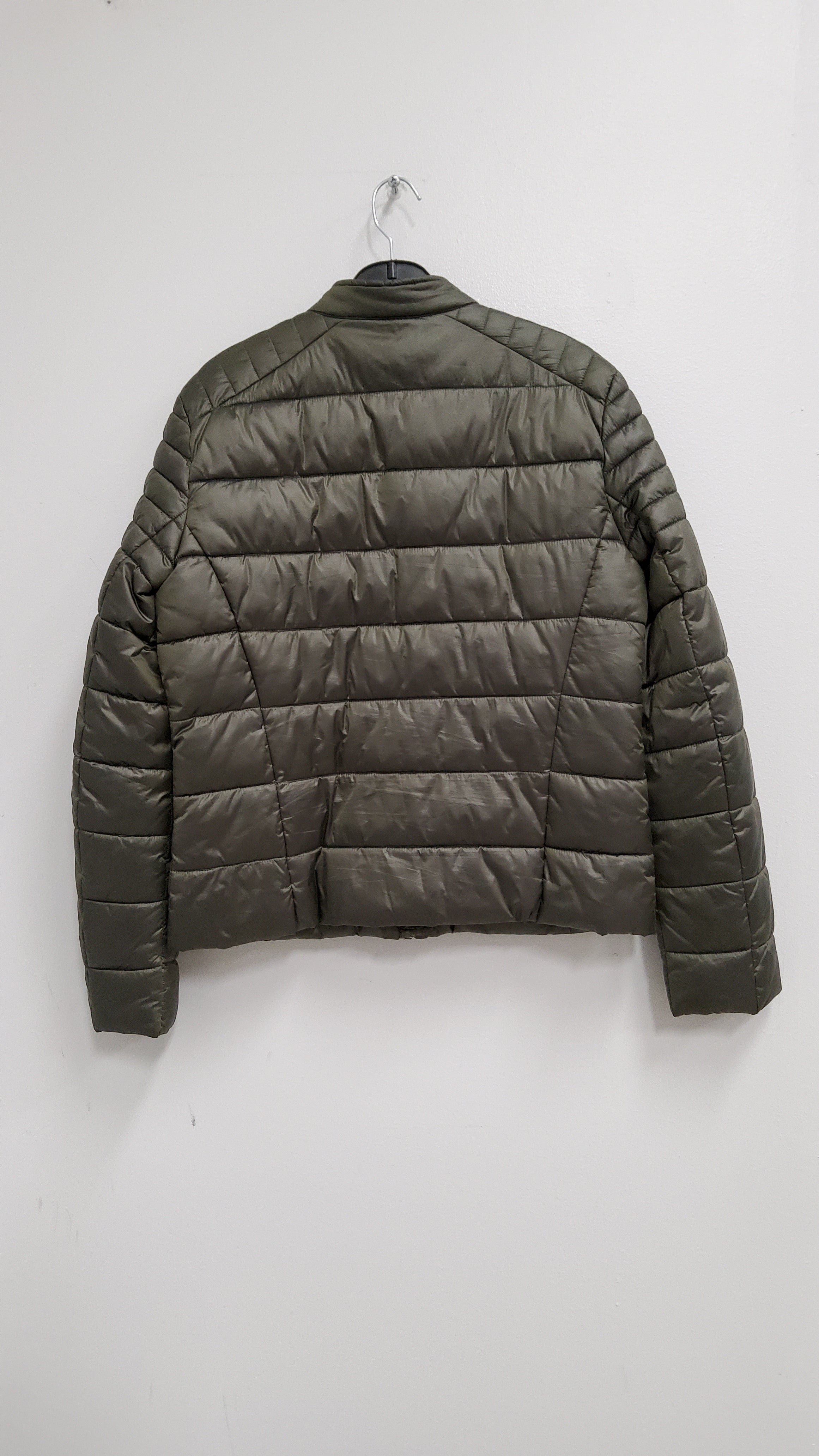 Sisley kevyttoppatakki 40