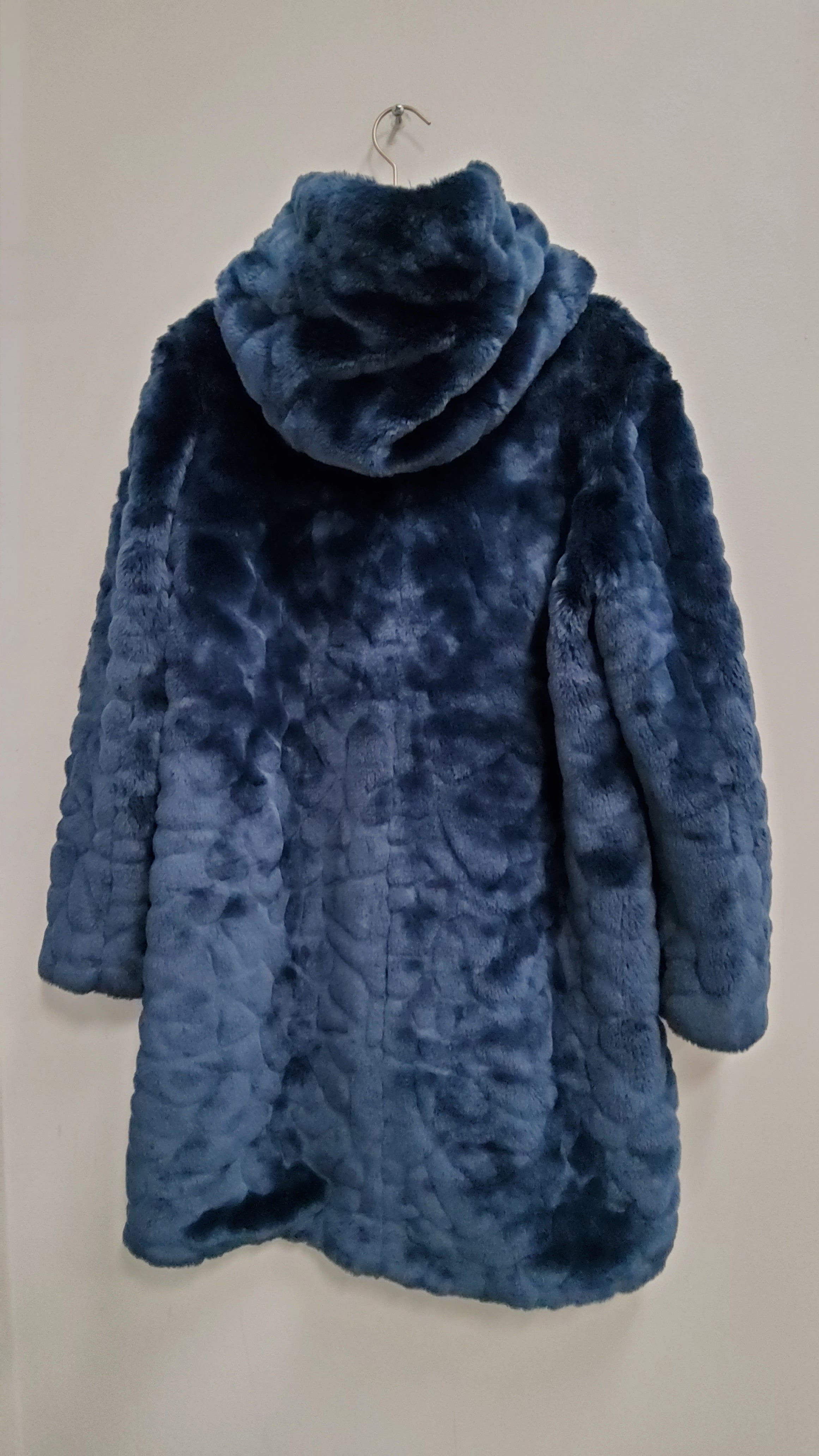 Sisley keinoturkistakki 42