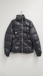Lataa kuva Galleria-katseluun, Moncler lyhyt untuvatakki 3
