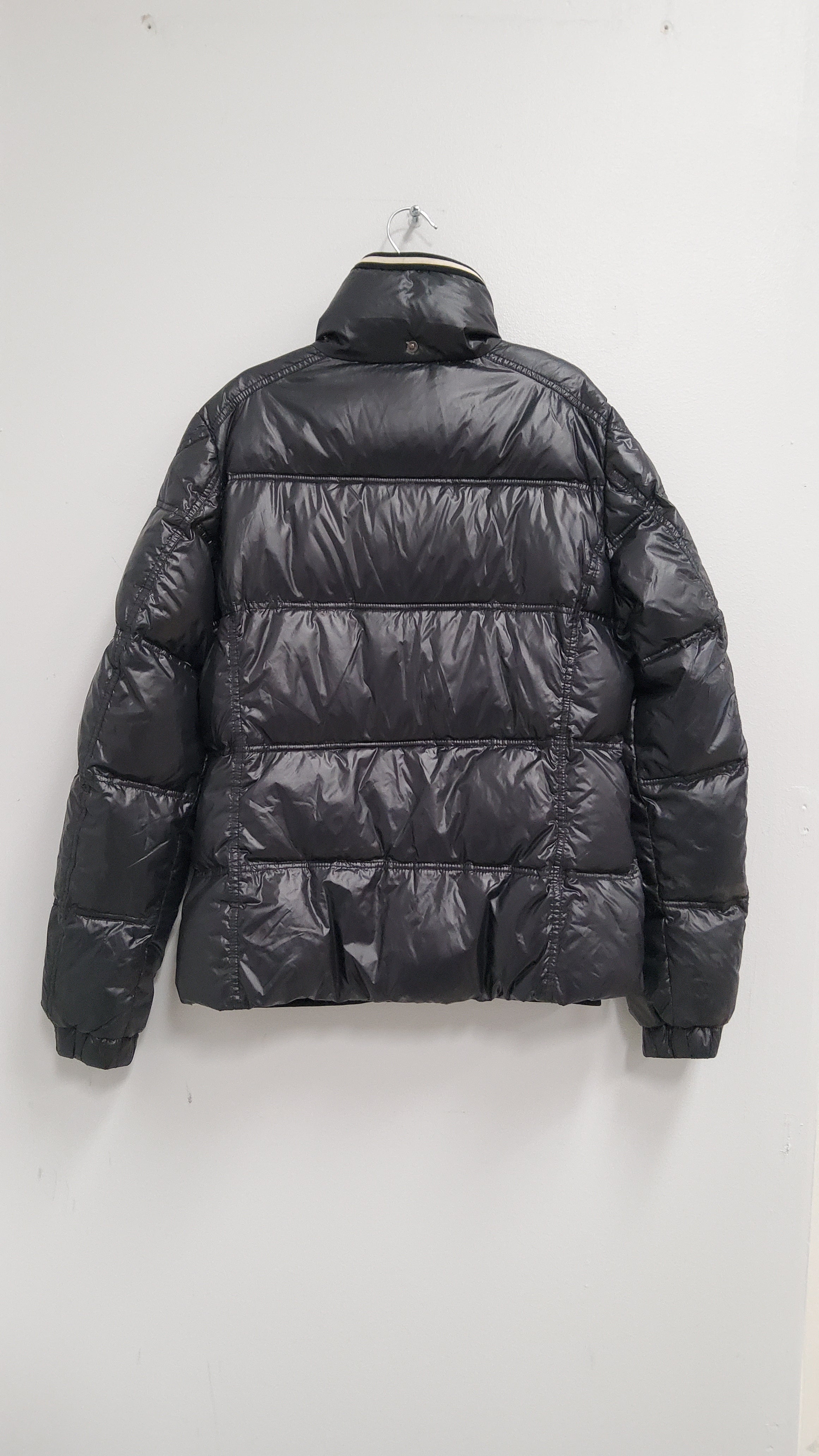 Moncler lyhyt untuvatakki 3