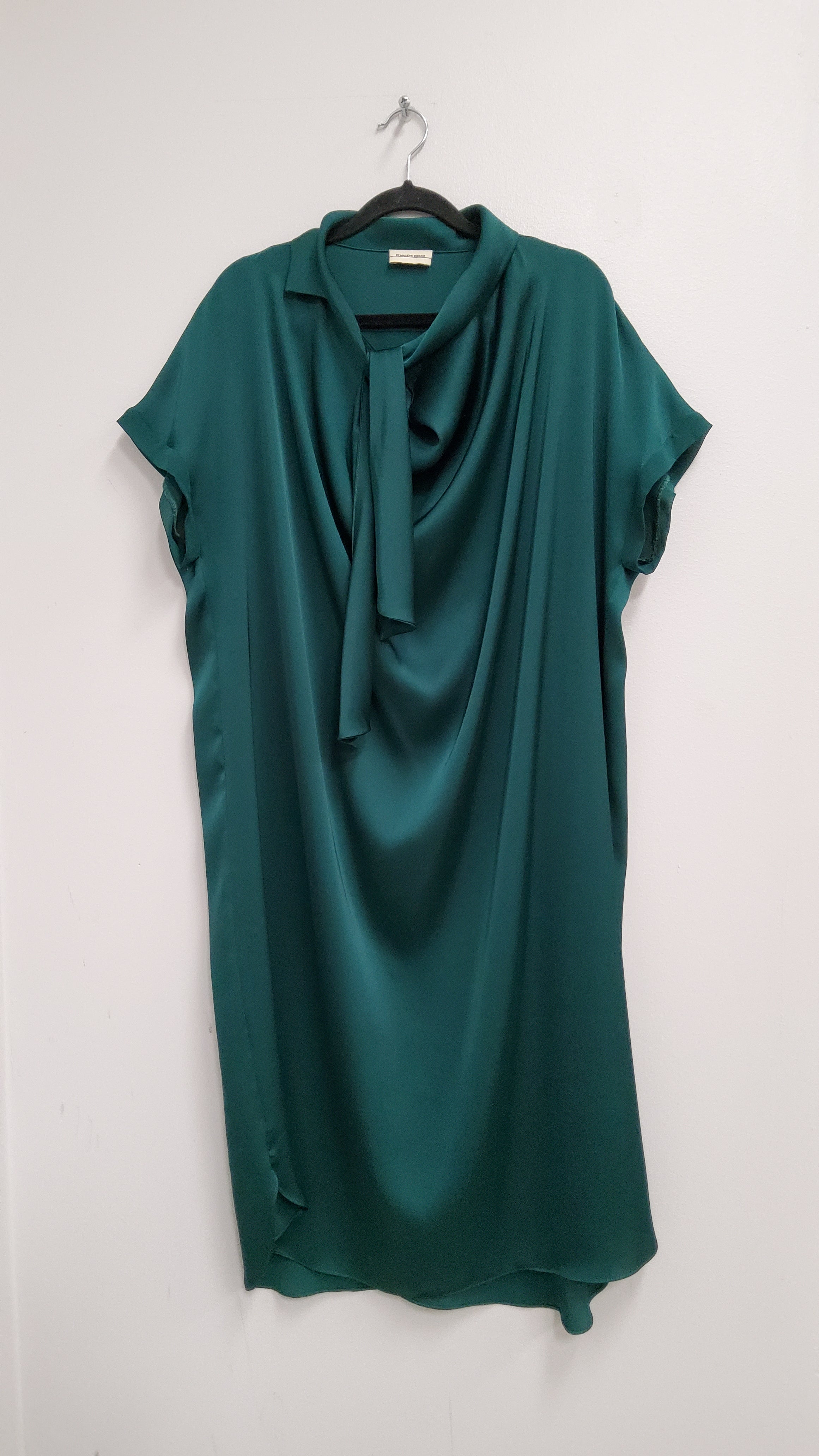 Malene Birger satiinimekko 38