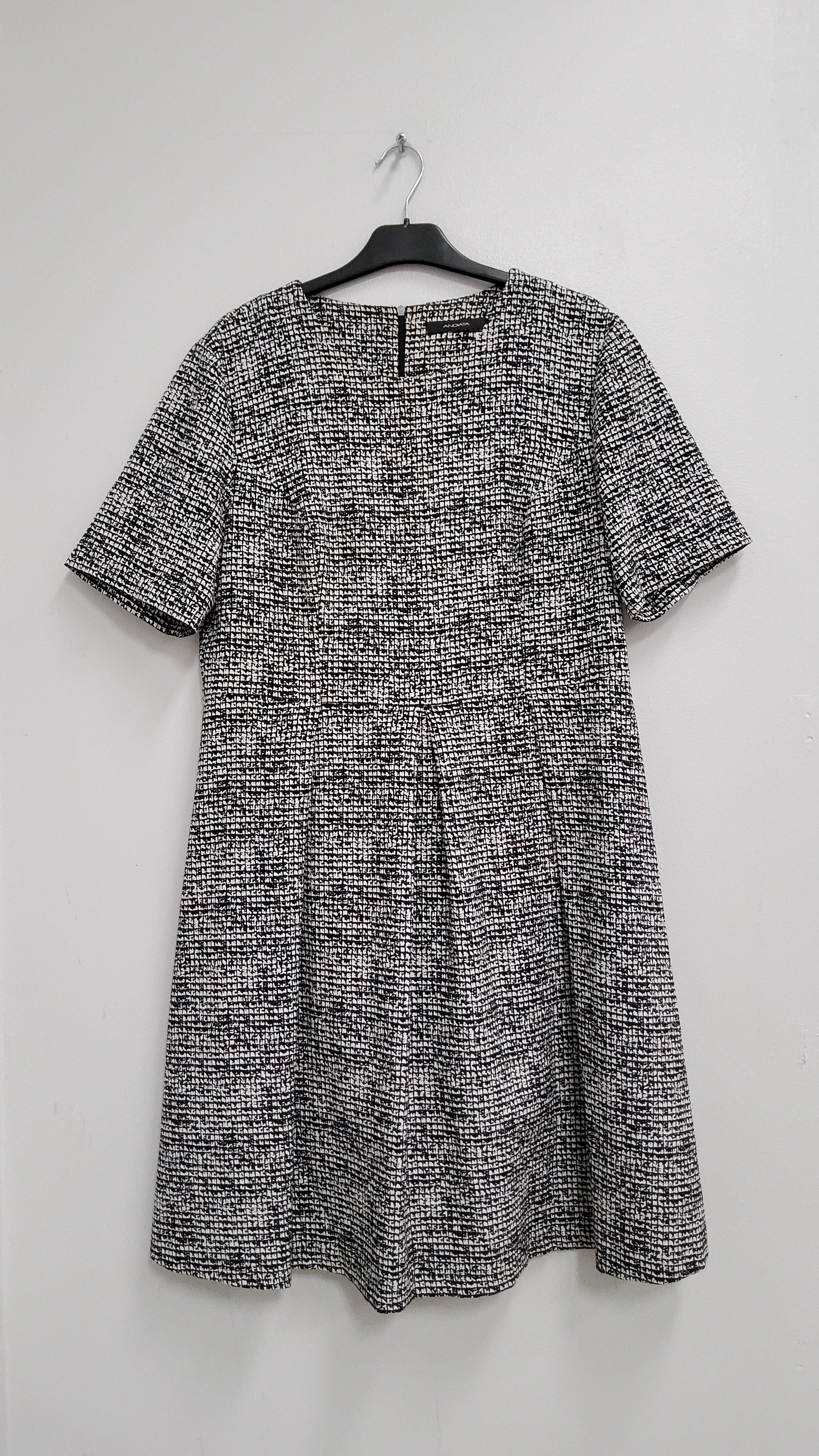 Andiata mekko 44
