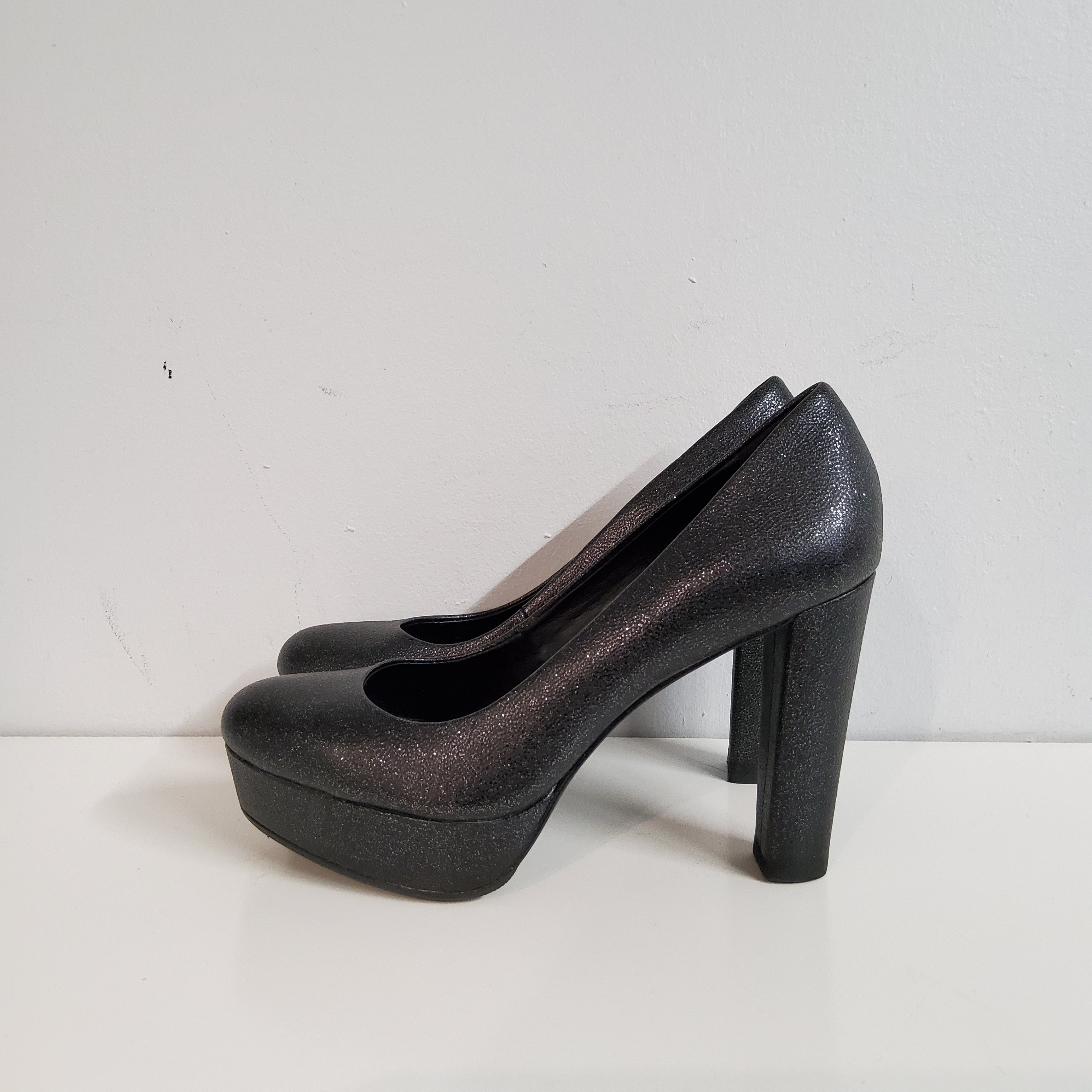 Calvin Klein korkokengät