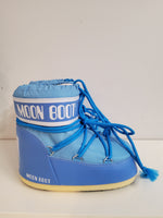 Lataa kuva Galleria-katseluun, Moon boot kengät
