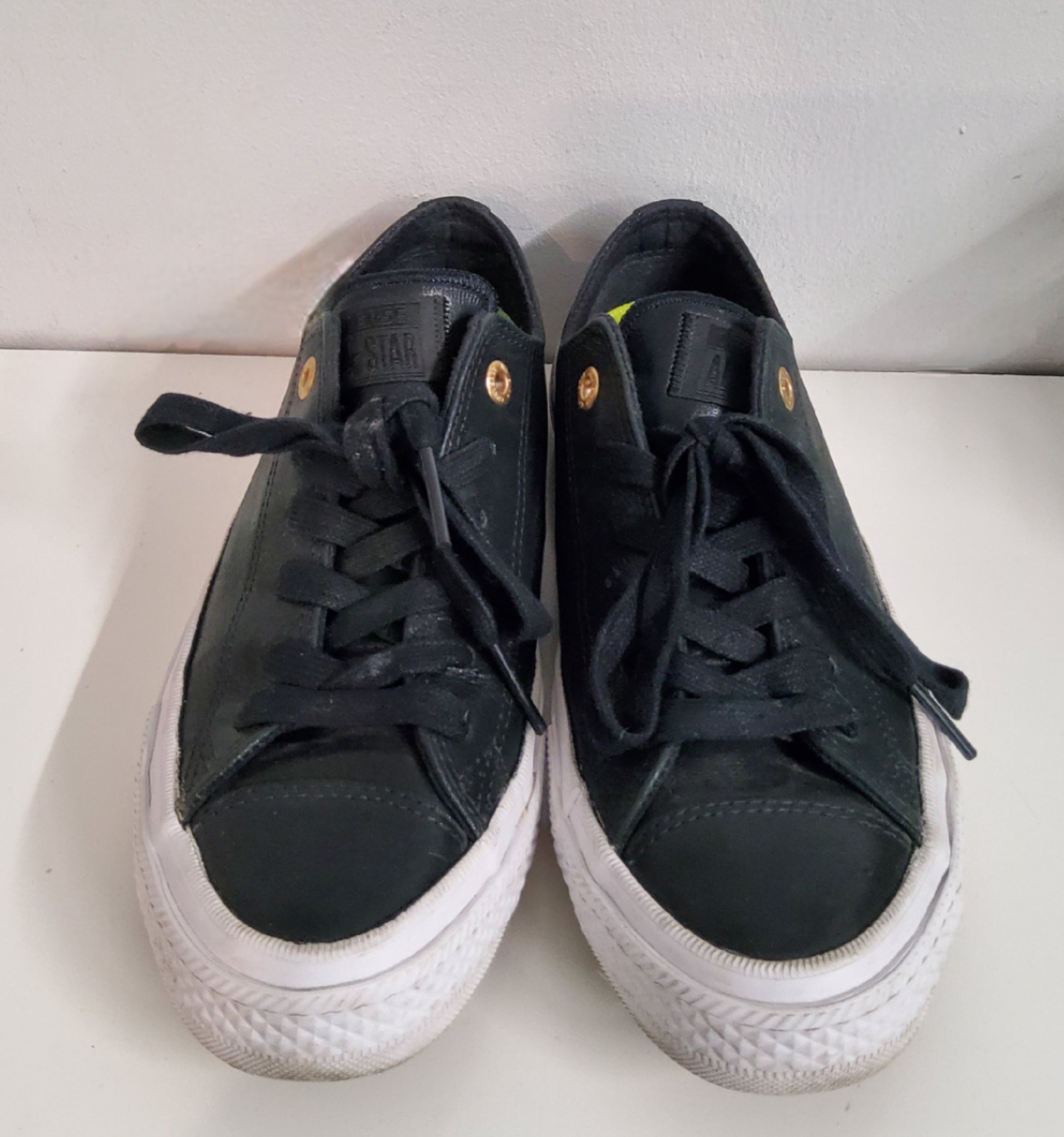 Converse nahkatennarit