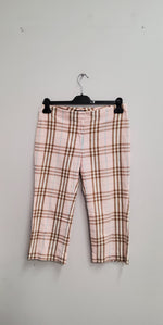 Lataa kuva Galleria-katseluun, Burberry caprit
